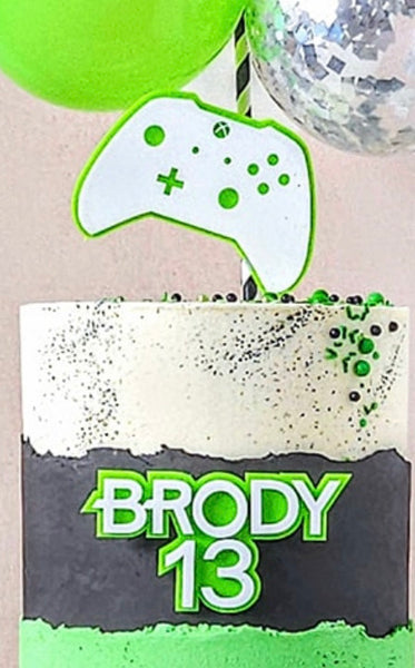 Gamer Cake Topper with Charm – Personalised Name & Age